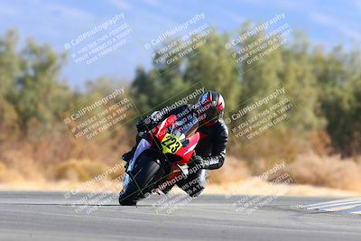 media/Jan-08-2022-SoCal Trackdays (Sat) [[1ec2777125]]/Turn 7 (1035am)/